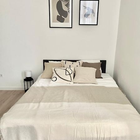 Cozy Apartment In Central Budapest Esterno foto
