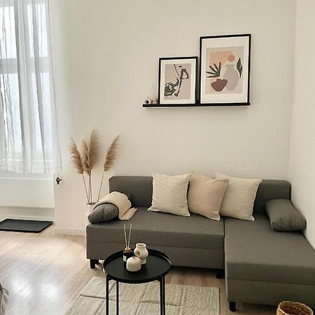 Cozy Apartment In Central Budapest Esterno foto