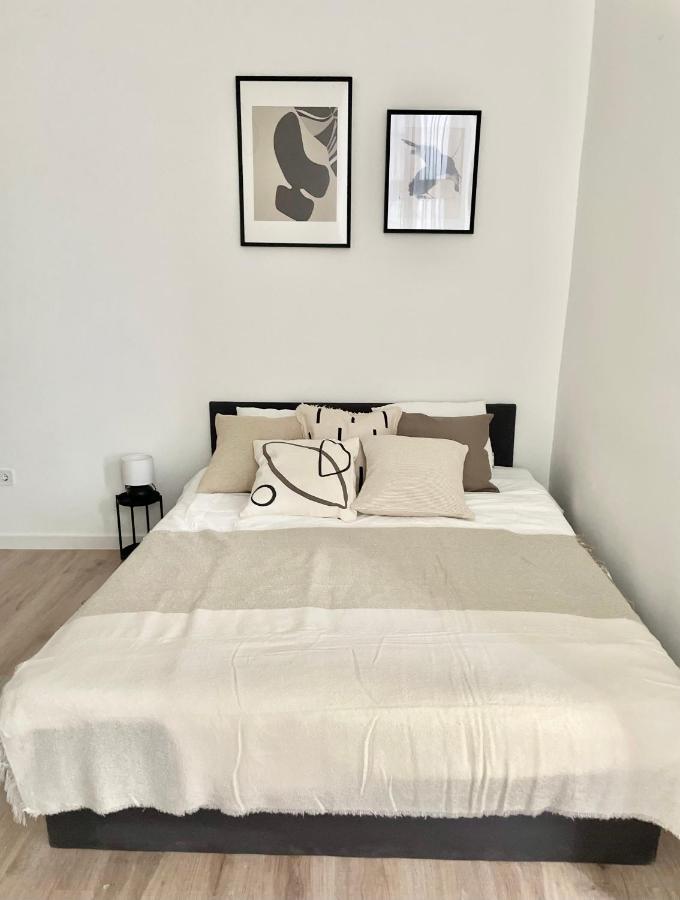 Cozy Apartment In Central Budapest Esterno foto