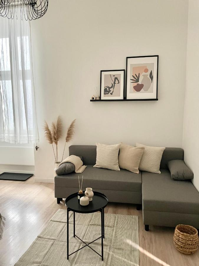 Cozy Apartment In Central Budapest Esterno foto